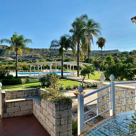 La Gemmazza Di Monasteri Villa Floridia Buitenkant foto